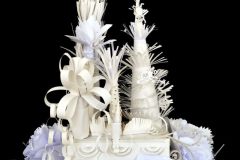 Papierskulptur-Klassenuebergreifende-Kooperation-5.-10.-Jgst.-Tropischer-Affenwald-mit-Riesenblumen